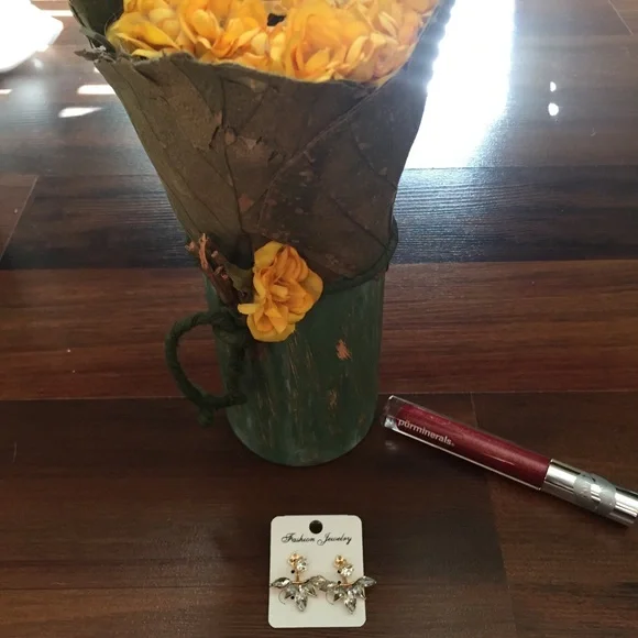 NEW Crystal Zirconium 2 Piece Stud Earrings - Picture 3 of 6